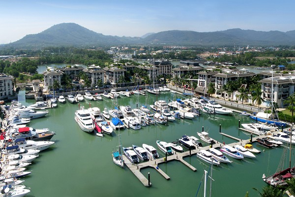 普吉皇家游艇碼頭(Royal Phuket Marina) 普吉皇家游艇碼頭(Royal Phuket Marina)