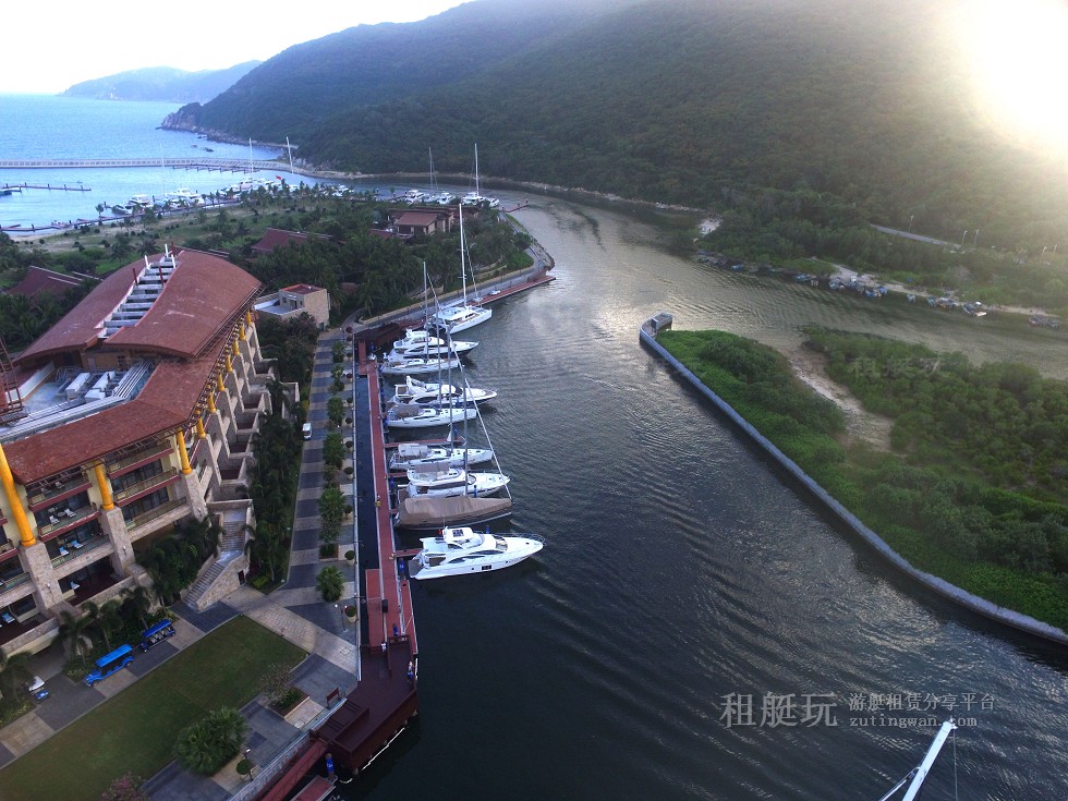 三亞亞龍灣游艇會(huì)碼頭 三亞亞龍灣游艇會(huì)碼頭