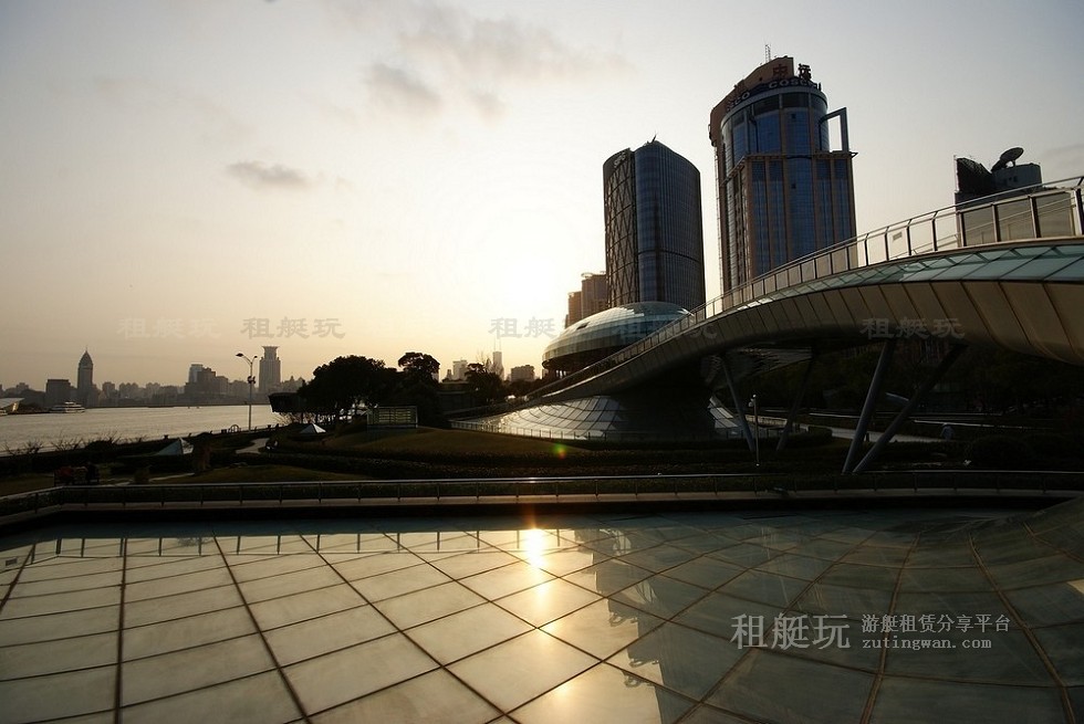 上海港國際客運(yùn)中心碼頭 上海港國際客運(yùn)中心碼頭