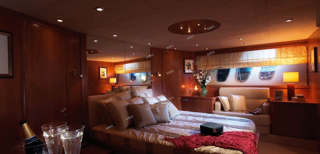 68 Sunseeker Sport Yacht 68 Sunseeker Sport Yacht