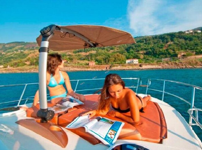 34英尺運(yùn)動游艇 34英尺運(yùn)動游艇