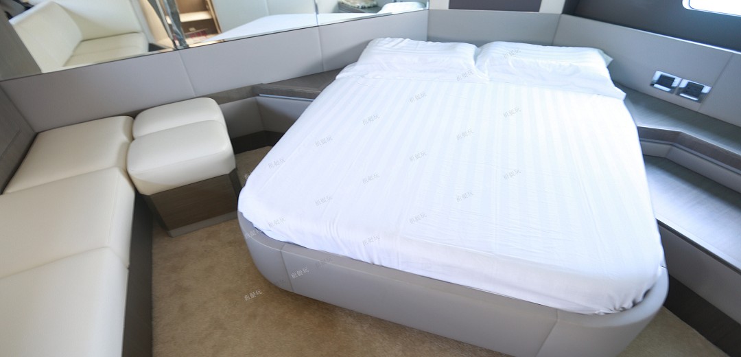 46英尺飛橋游艇 46英尺飛橋游艇