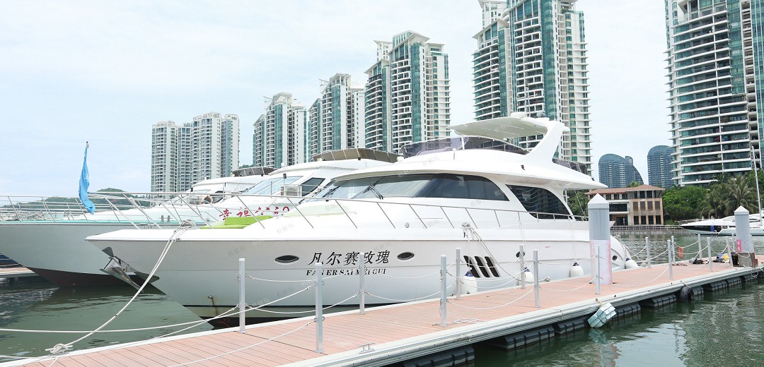 72英尺三層游艇 72英尺三層游艇