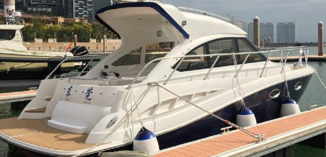 32英尺運動快艇 32英尺運動快艇