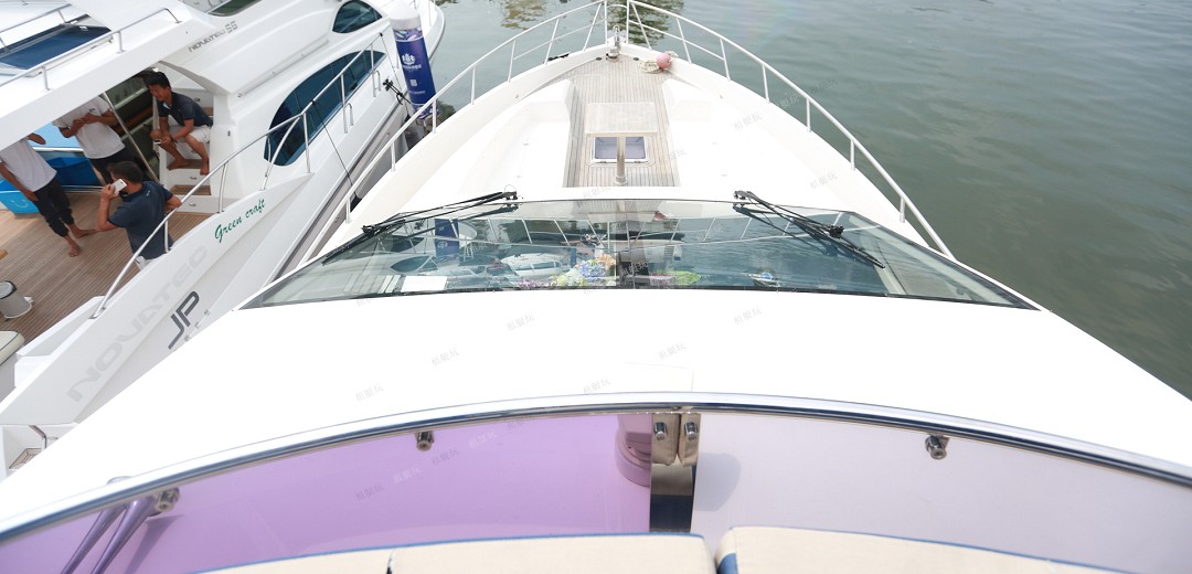 70英尺飛橋游艇 70英尺飛橋游艇