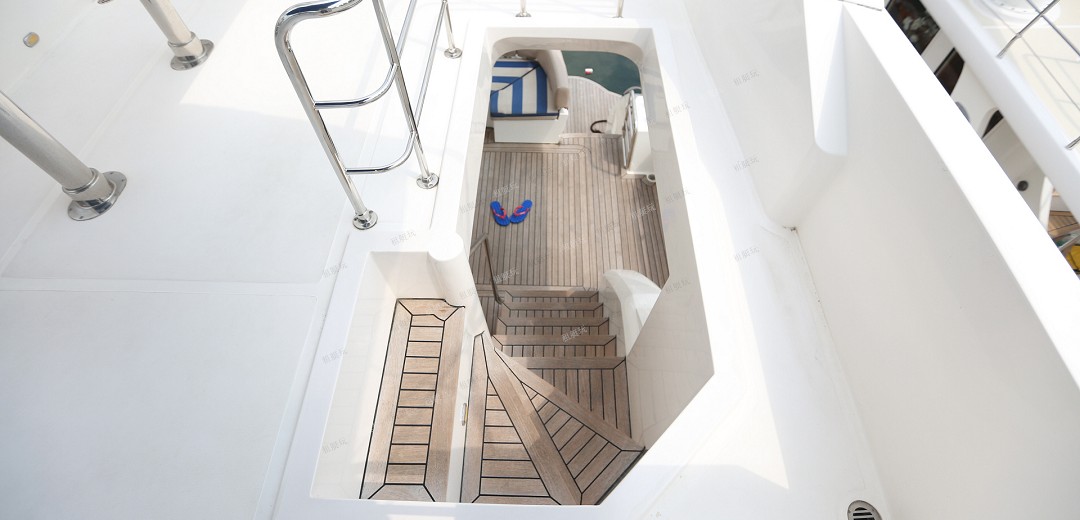 70英尺飛橋游艇 70英尺飛橋游艇